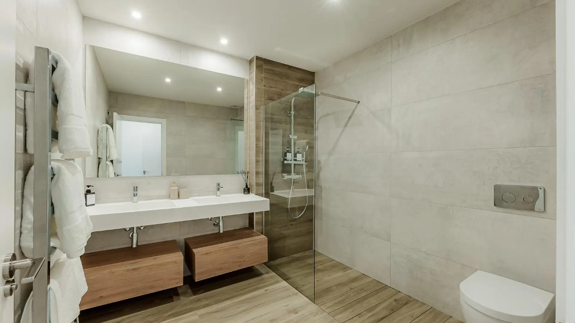 Daire Villa Vida - Luxury Panorama Seaview Penthouse In Organic-Boho Design With Pool, Gym, Spa Marbella