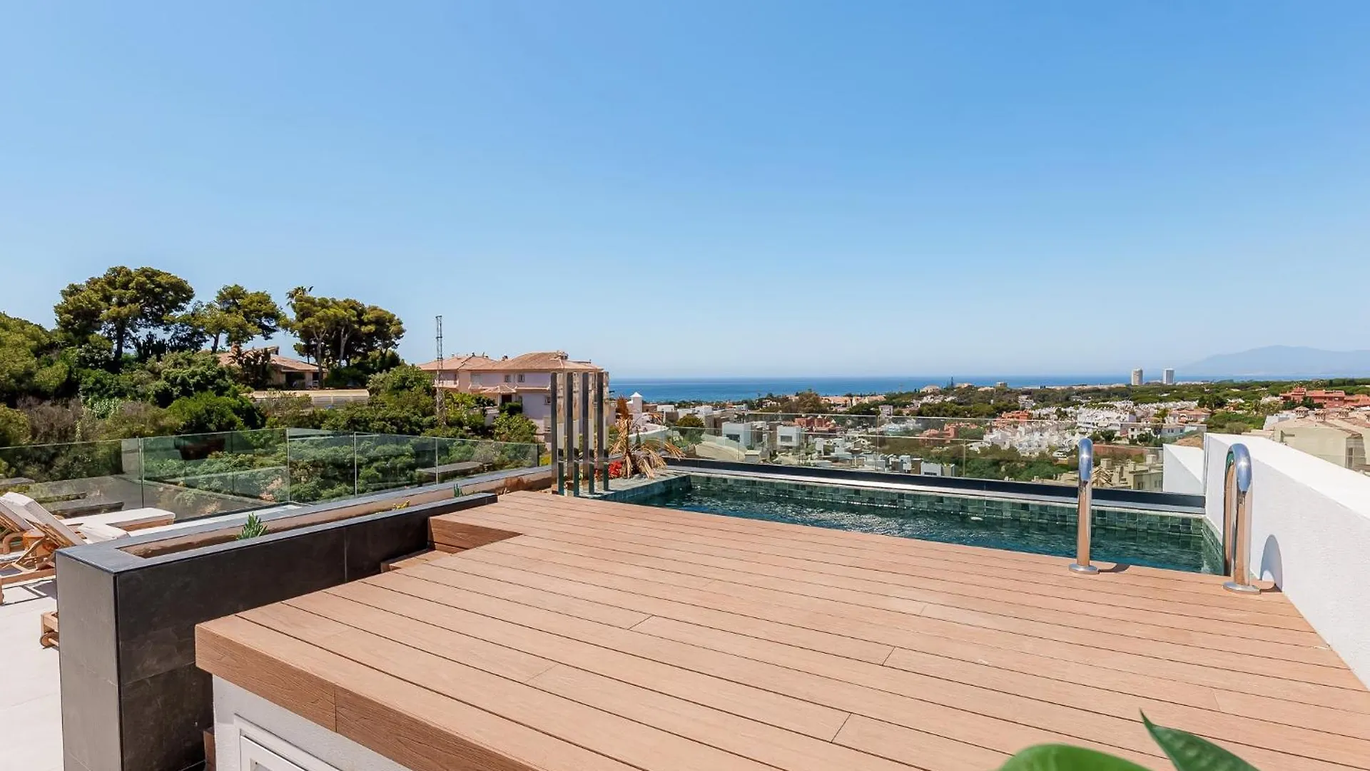 Daire Villa Vida - Luxury Panorama Seaview Penthouse In Organic-Boho Design With Pool, Gym, Spa Marbella İspanya