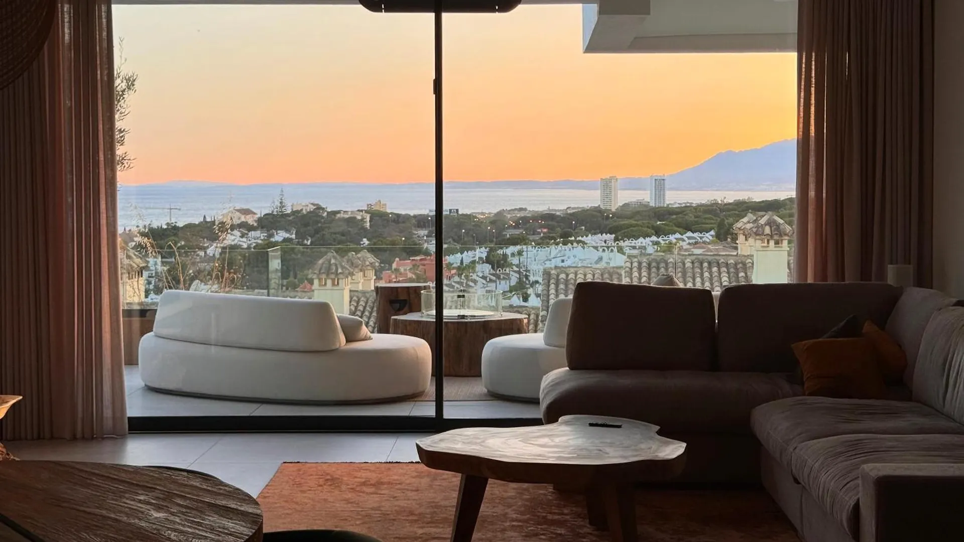 Villa Vida - Luxury Panorama Seaview Penthouse In Organic-Boho Design With Pool, Gym, Spa Marbella İspanya